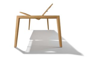 mylon extendable table