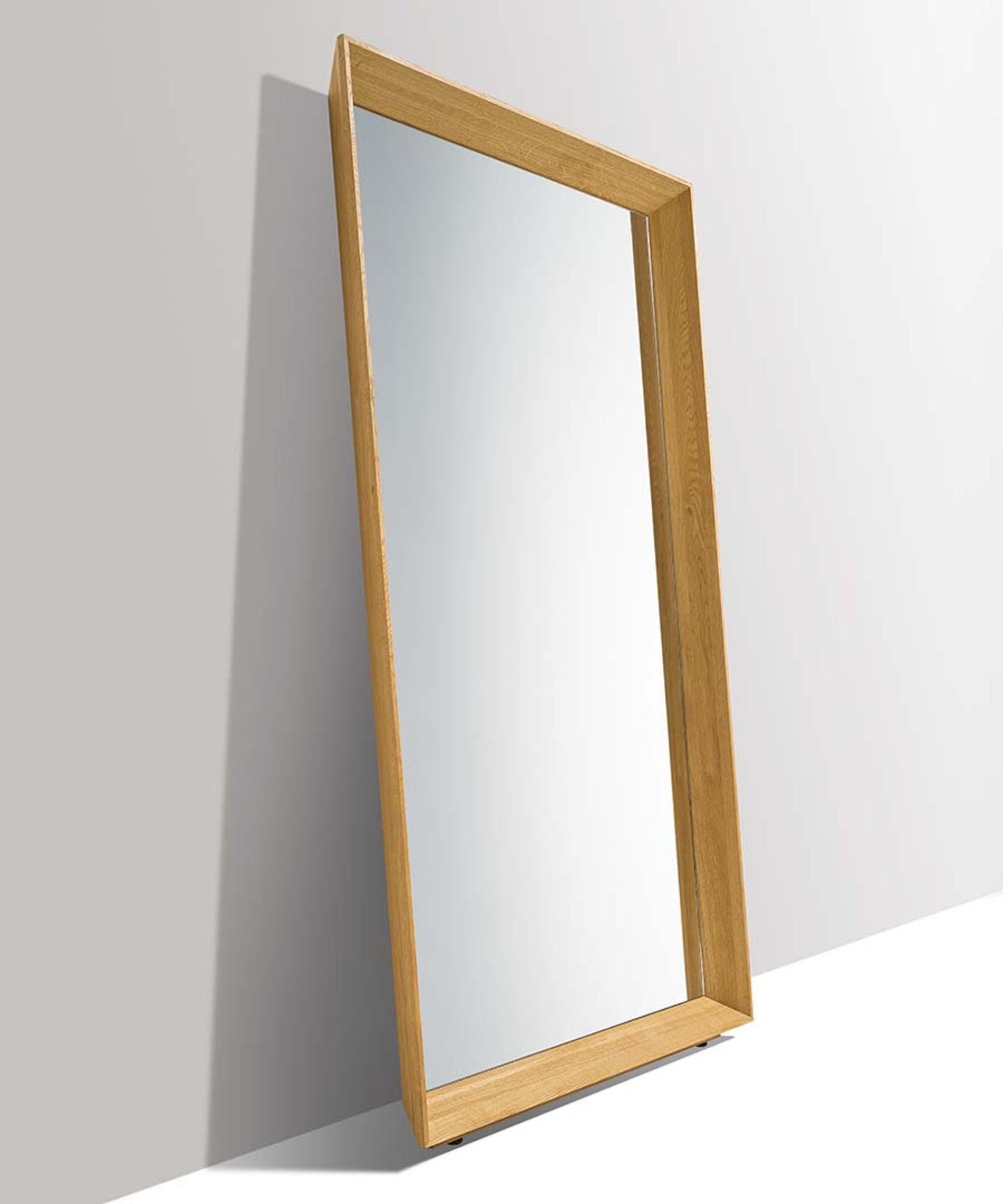 Ingresso haiku con specchio a parete con dispositivo antiribaltamento