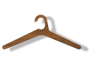 clothes hangers as high-quality accessory by TEAM 7
