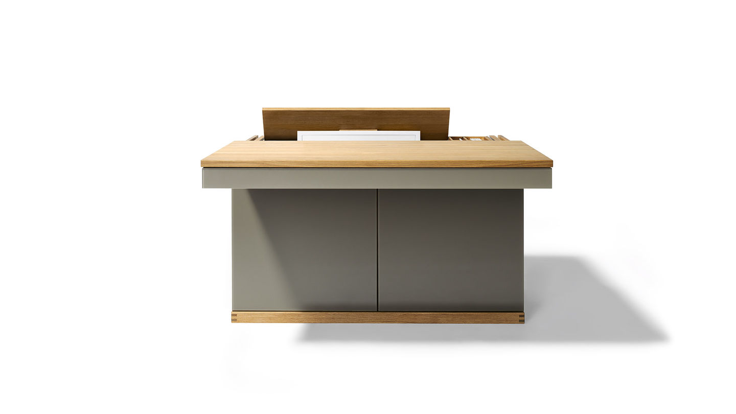 cubus Home office writing desk with monitor lift