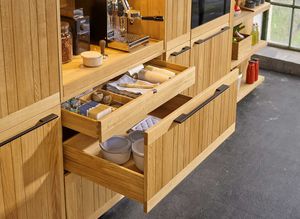 cupboard interior in the echt.zeit kitchen in oak by TEAM 7
