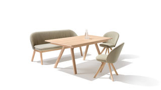 taso table with flor bench and chairs